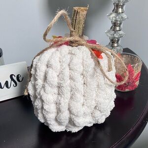 Autumn Harvest Knit Pumpkin-ivory